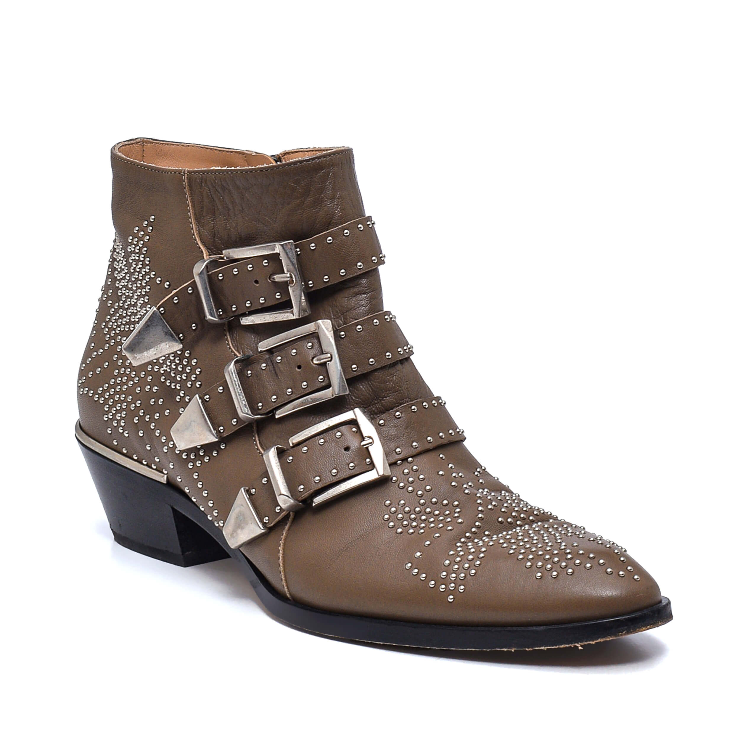 Chloe-Grey Smooth Nappa Leather Strapped & Studded Susanna